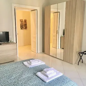 A Casa Di Titto Neapol